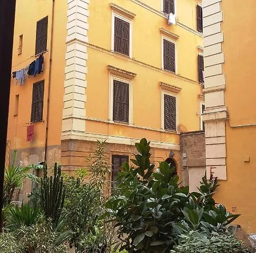 Lovely In Testaccio, *